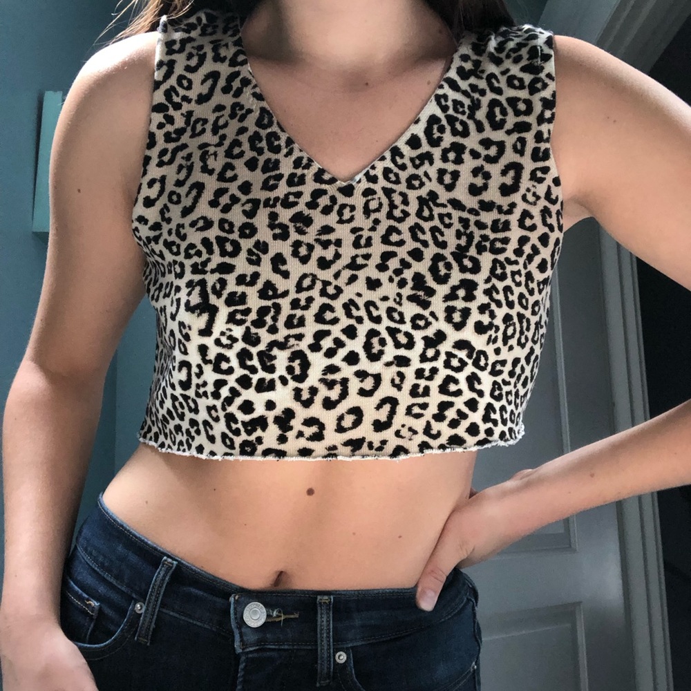 Cropped Cheetah Tank